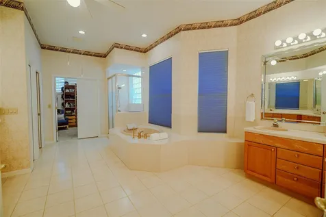 2303 Clubhouse Drive Plant City FL 33566