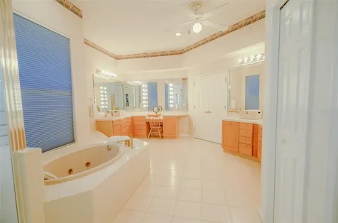 2303 Clubhouse Drive Plant City FL 33566