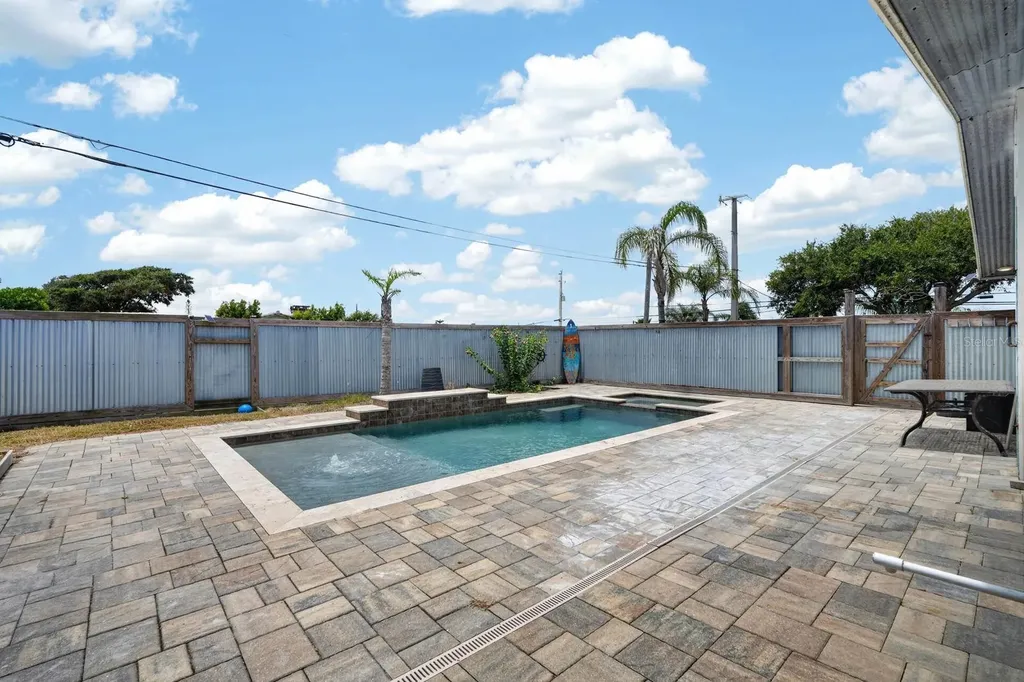 2071 S Peninsula Drive Daytona Beach FL 32118