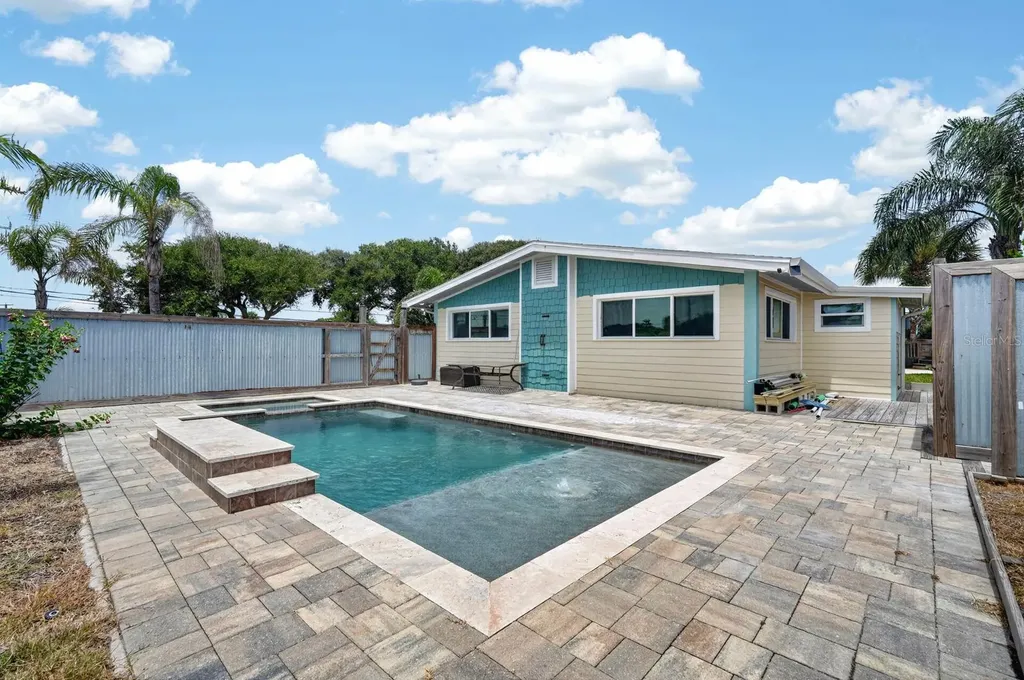 2071 S Peninsula Drive Daytona Beach FL 32118