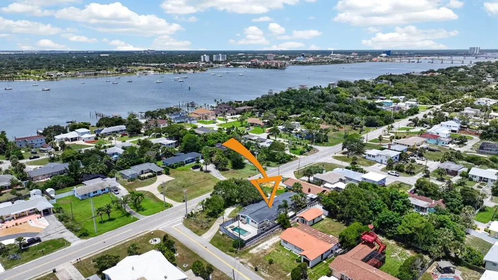 2071 S Peninsula Drive Daytona Beach FL 32118