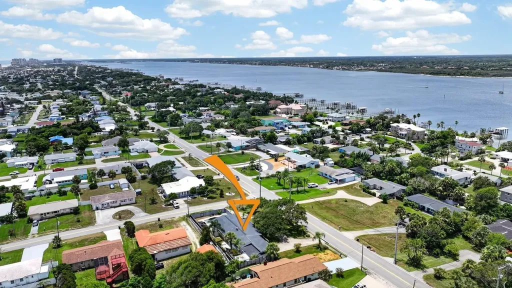 2071 S Peninsula Drive Daytona Beach FL 32118