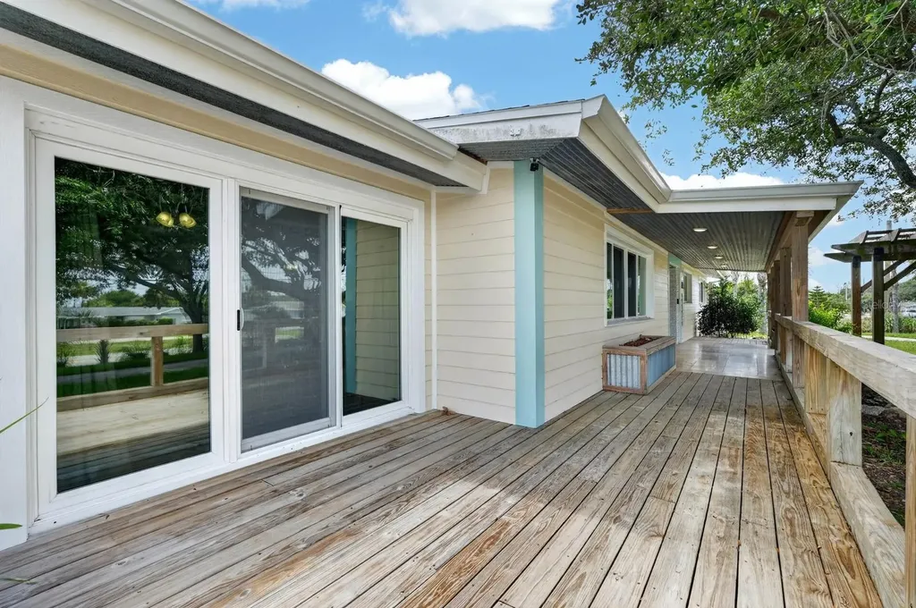 2071 S Peninsula Drive Daytona Beach FL 32118