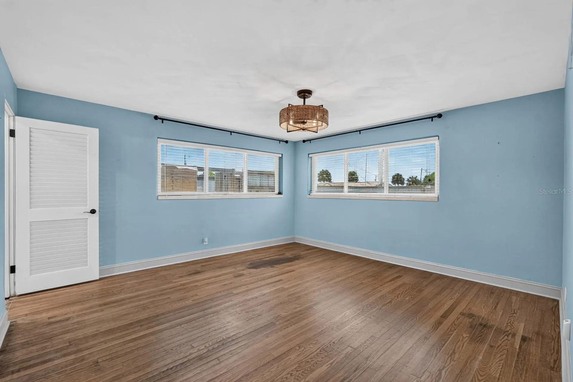 2071 S Peninsula Drive Daytona Beach FL 32118