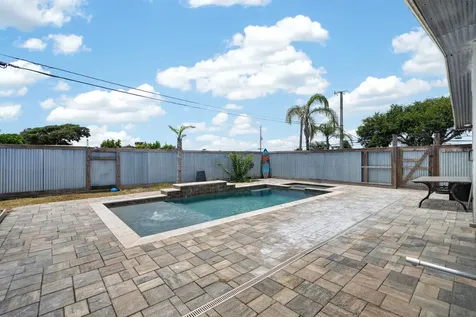 2071 S Peninsula Drive Daytona Beach FL 32118