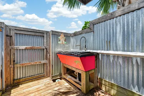 2071 S Peninsula Drive Daytona Beach FL 32118