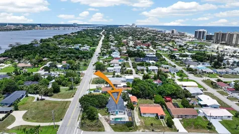 2071 S Peninsula Drive Daytona Beach FL 32118
