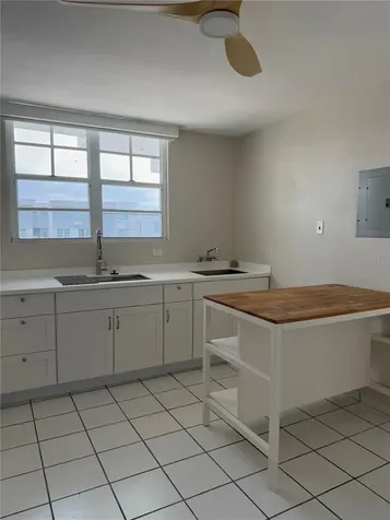 13 Camino Los Baez Cond El Bosque Guaynabo PR 00971
