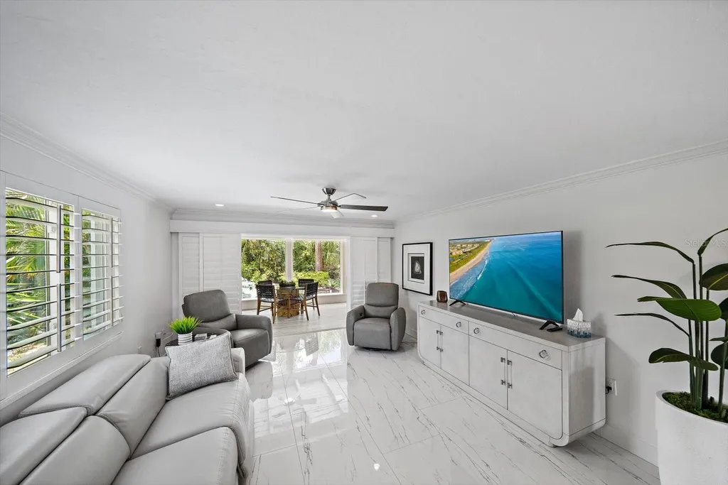 706 Spanish Drive S Longboat Key FL 34228
