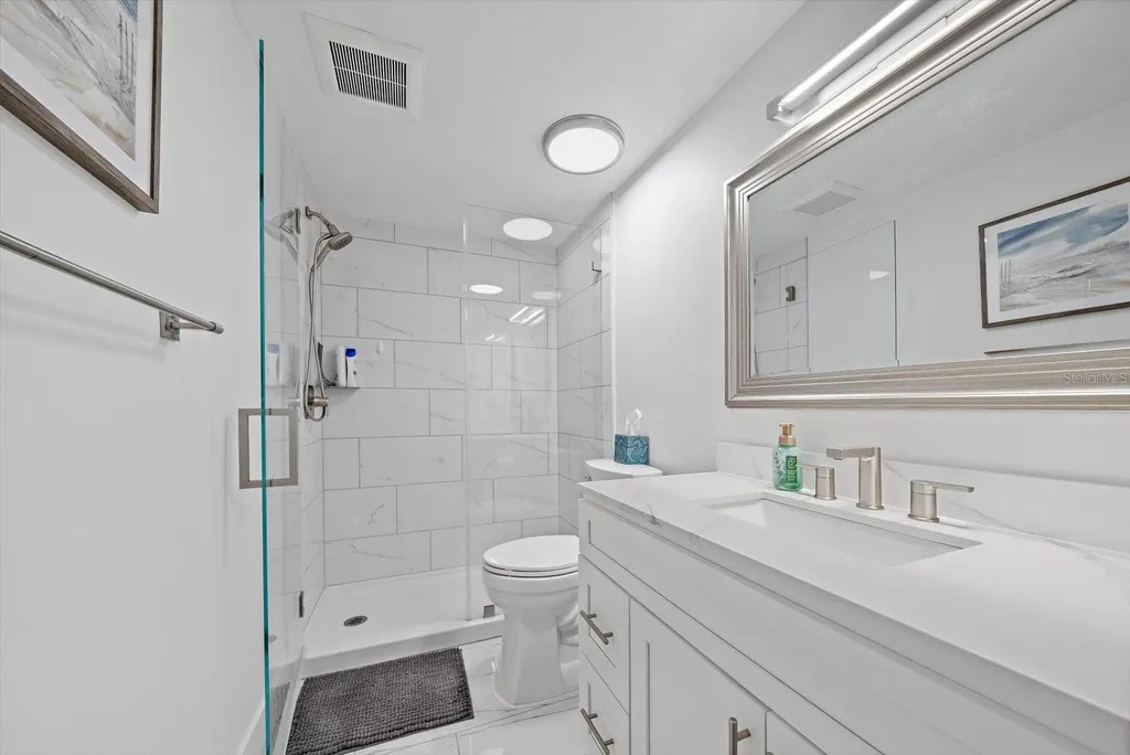 706 Spanish Drive S Longboat Key FL 34228