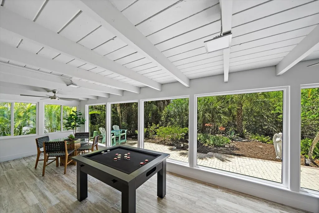 706 Spanish Drive S Longboat Key FL 34228