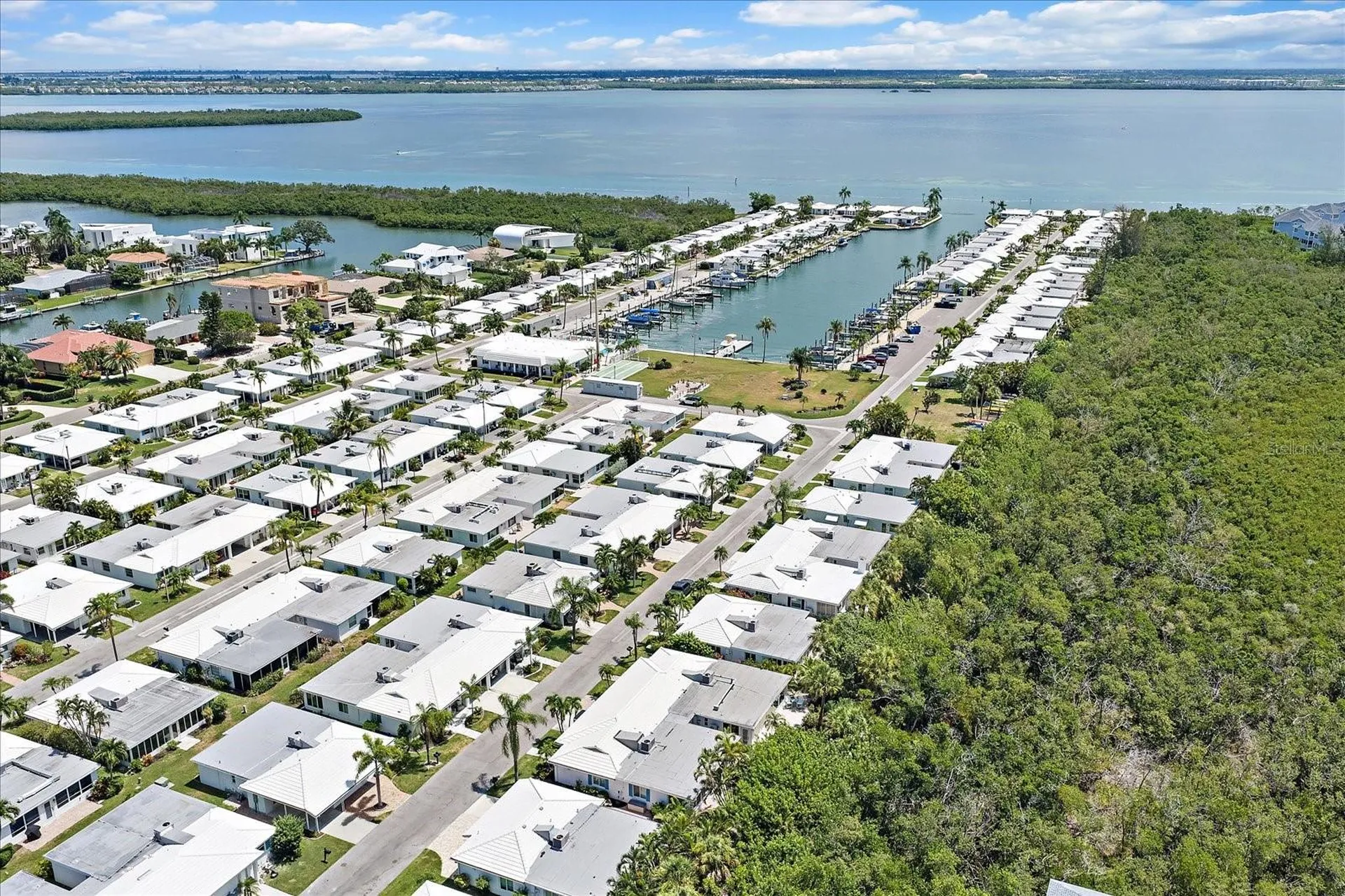 706 Spanish Drive S Longboat Key FL 34228