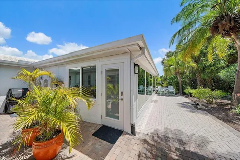 706 Spanish Drive S Longboat Key FL 34228