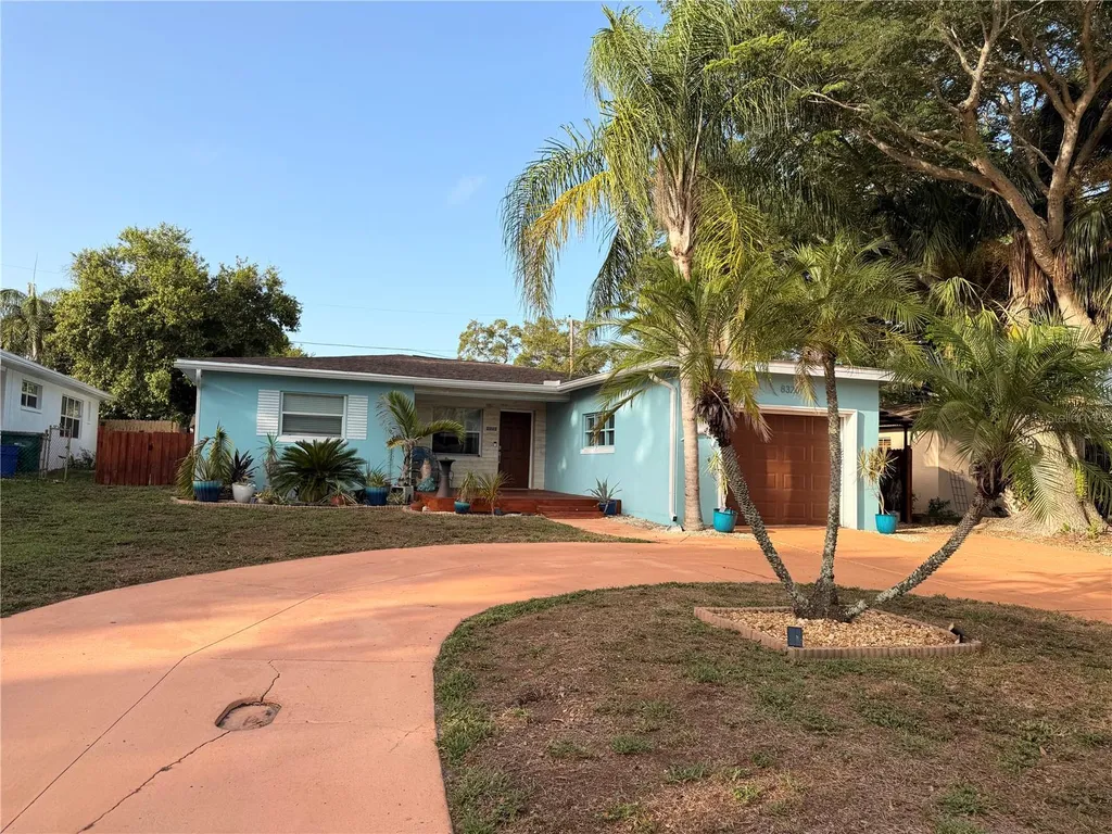 8328 41st Avenue N St Petersburg FL 33709
