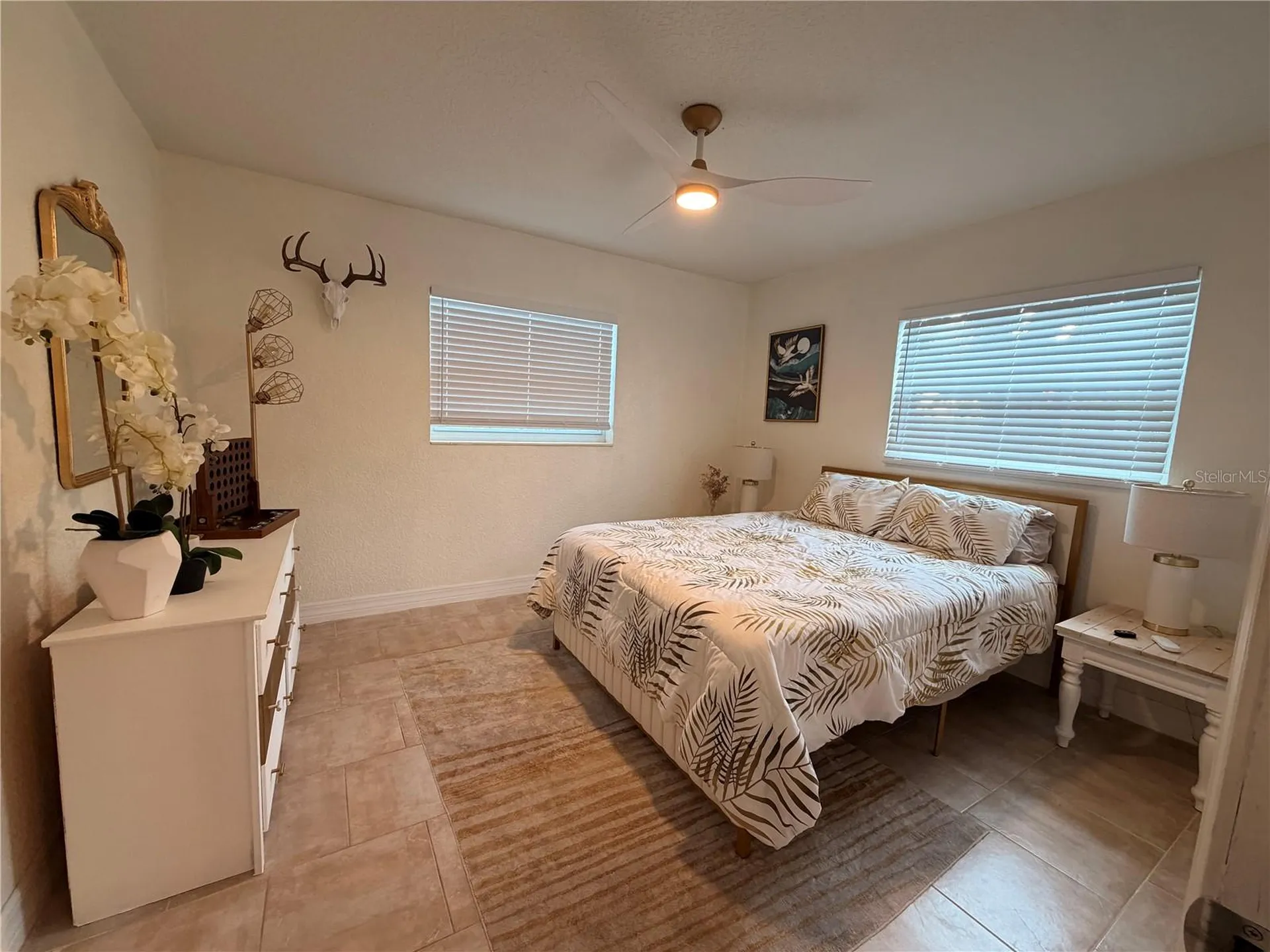 8328 41st Avenue N St Petersburg FL 33709