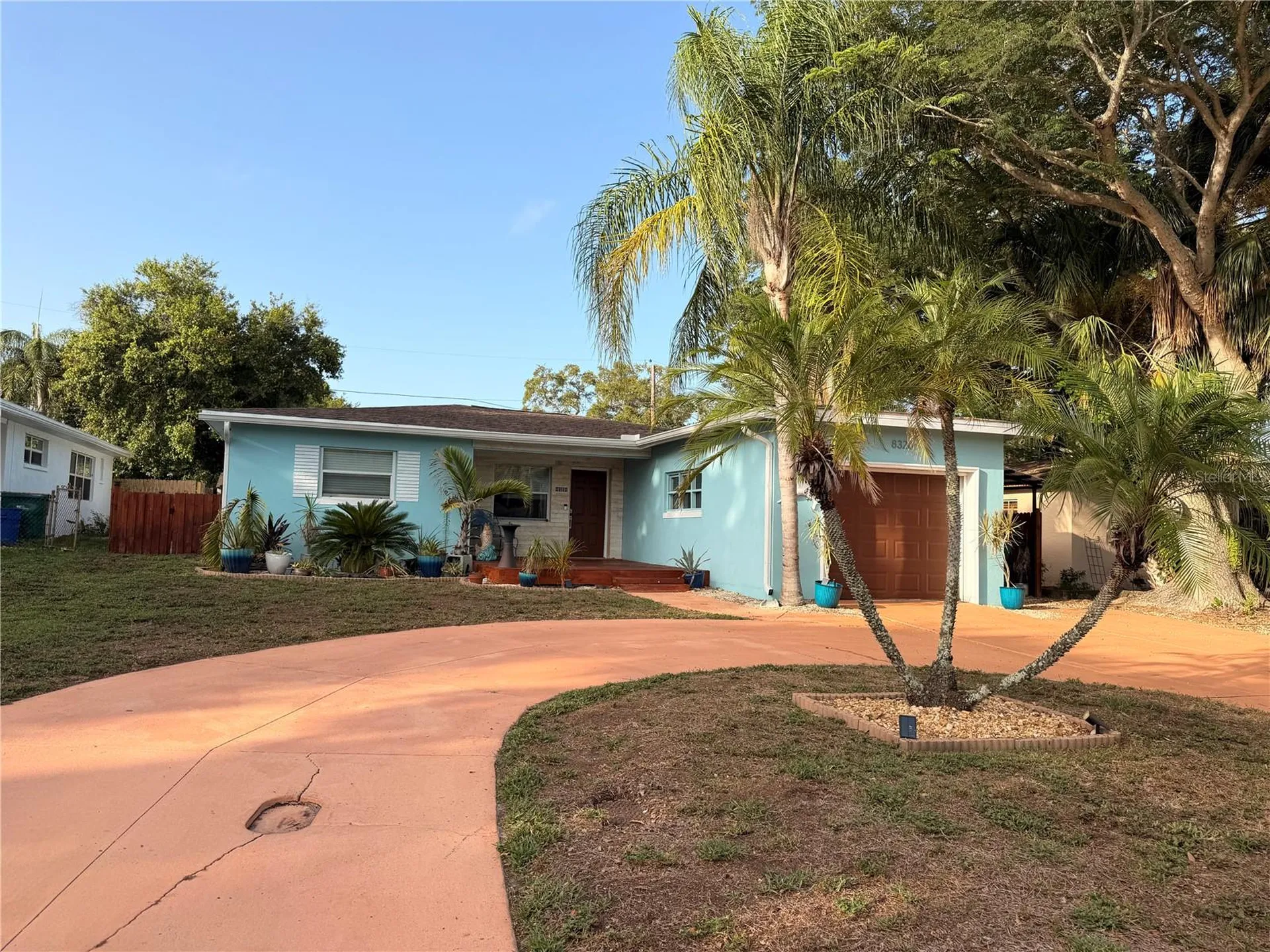8328 41st Avenue N St Petersburg FL 33709