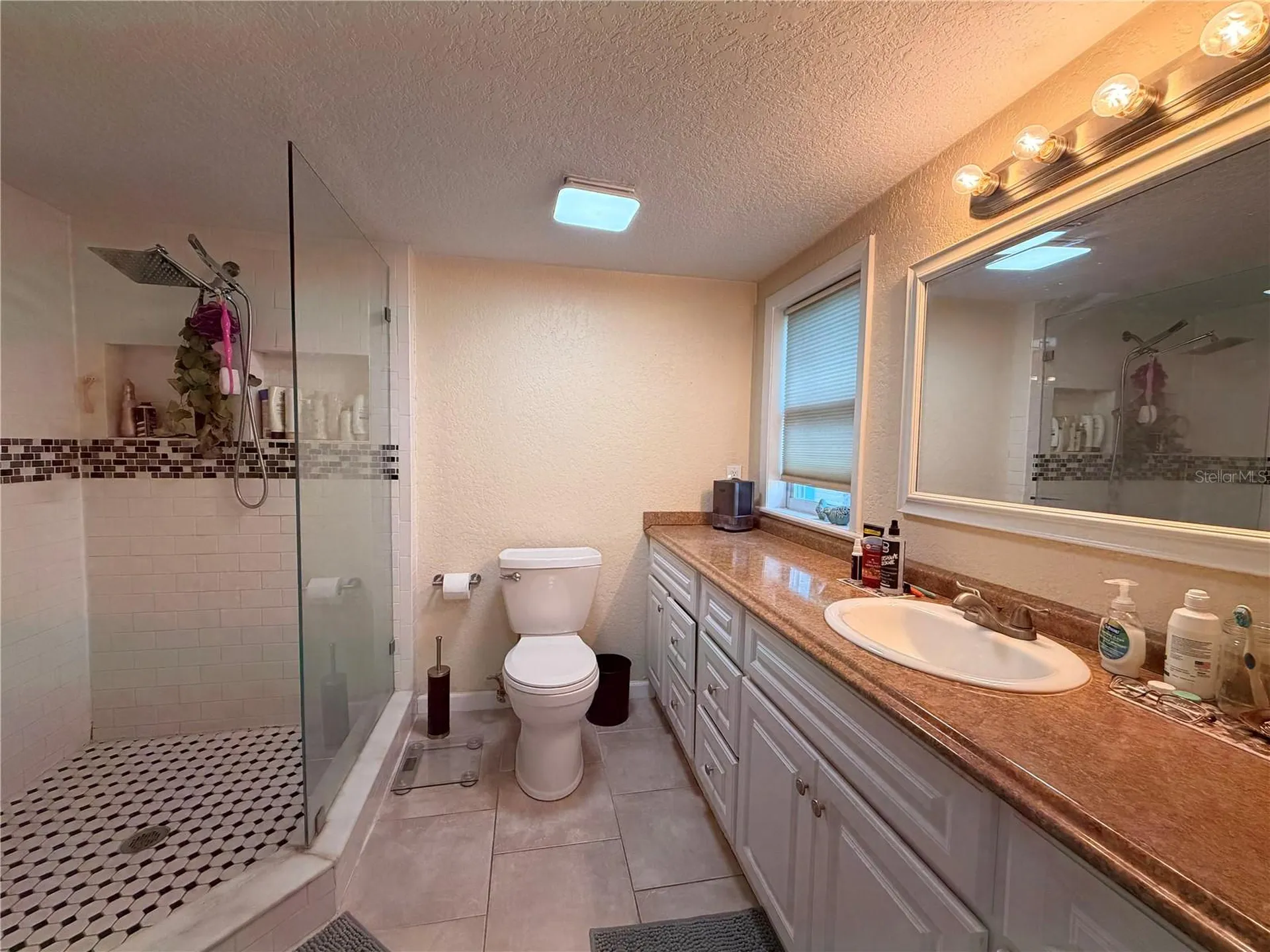 8328 41st Avenue N St Petersburg FL 33709