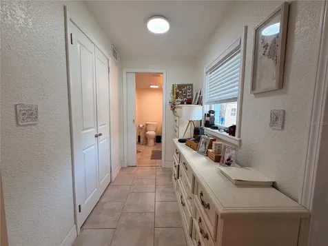 8328 41st Avenue N St Petersburg FL 33709