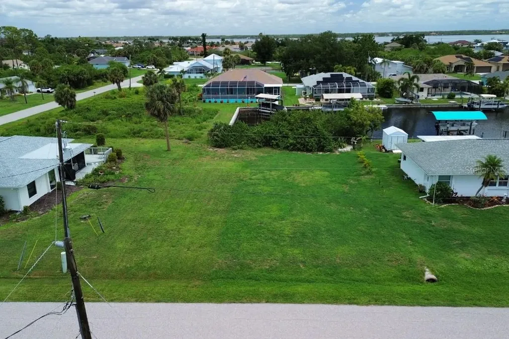 12350 Quinlan Avenue Port Charlotte FL 33981
