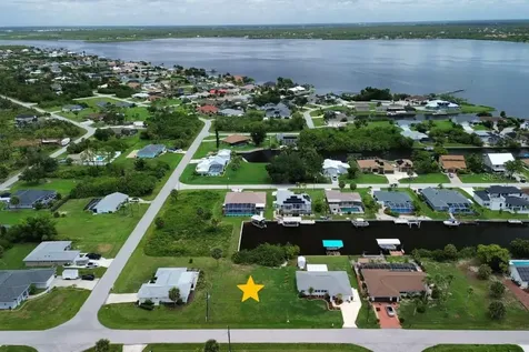 12350 Quinlan Avenue Port Charlotte FL 33981