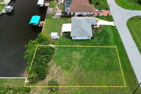 12350 Quinlan Avenue Port Charlotte FL 33981