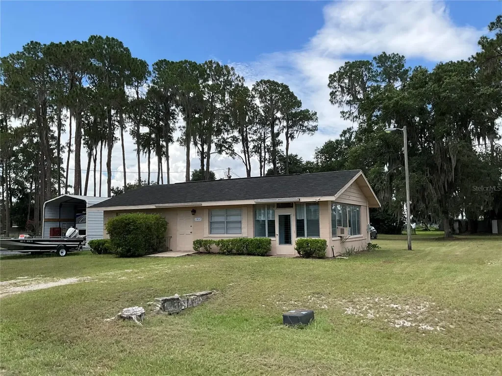 12455 SE 138th Avenue Ocklawaha FL 32179