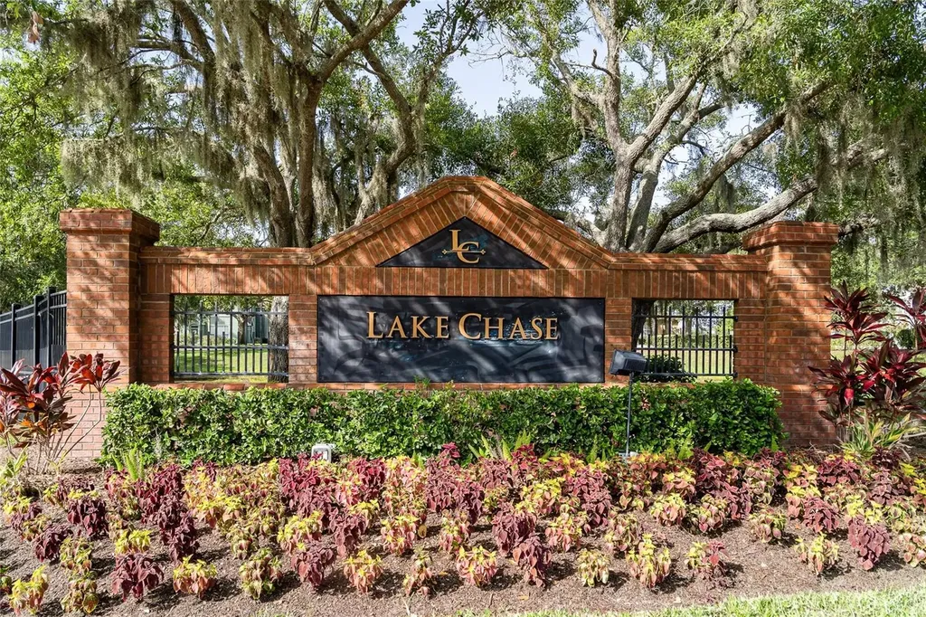9638 Lake Chase Island Way Tampa FL 33626