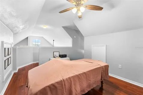 9638 Lake Chase Island Way Tampa FL 33626
