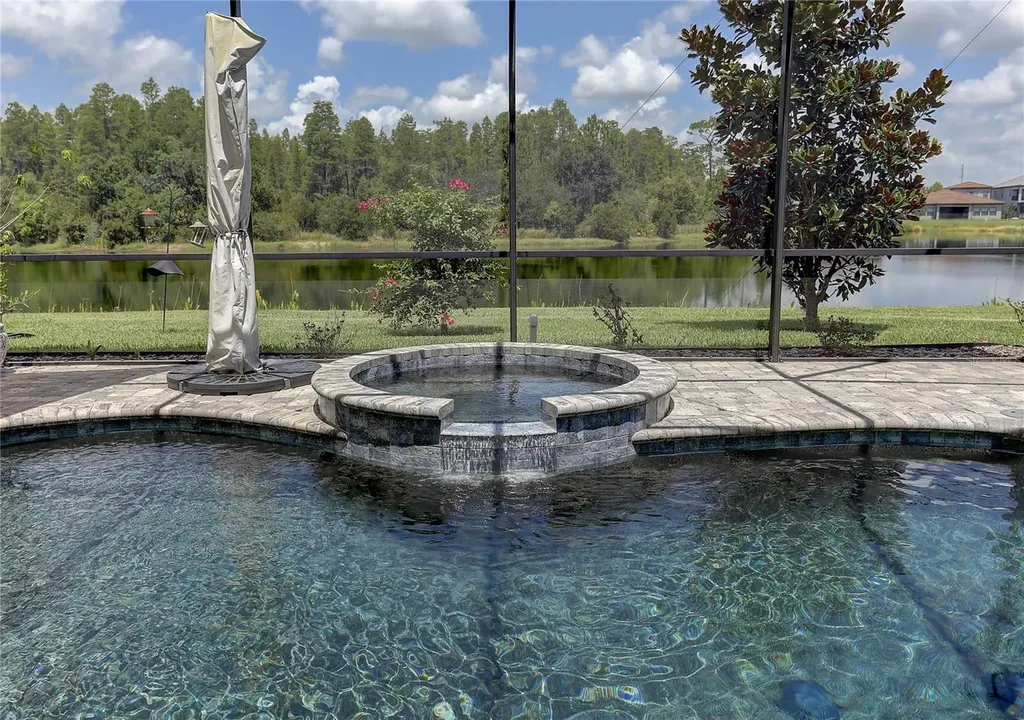 18014 Woodland View Drive Lutz FL 33548