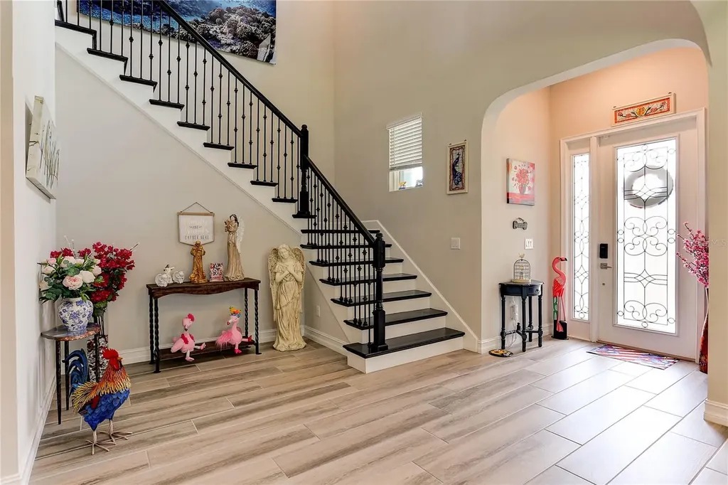 18014 Woodland View Drive Lutz FL 33548