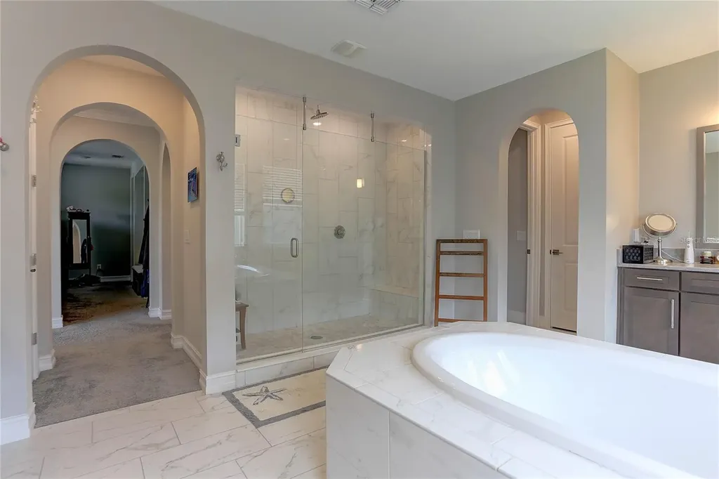 18014 Woodland View Drive Lutz FL 33548