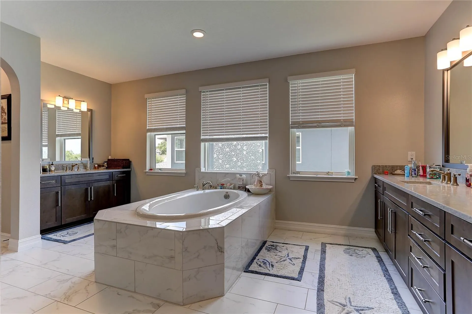 18014 Woodland View Drive Lutz FL 33548