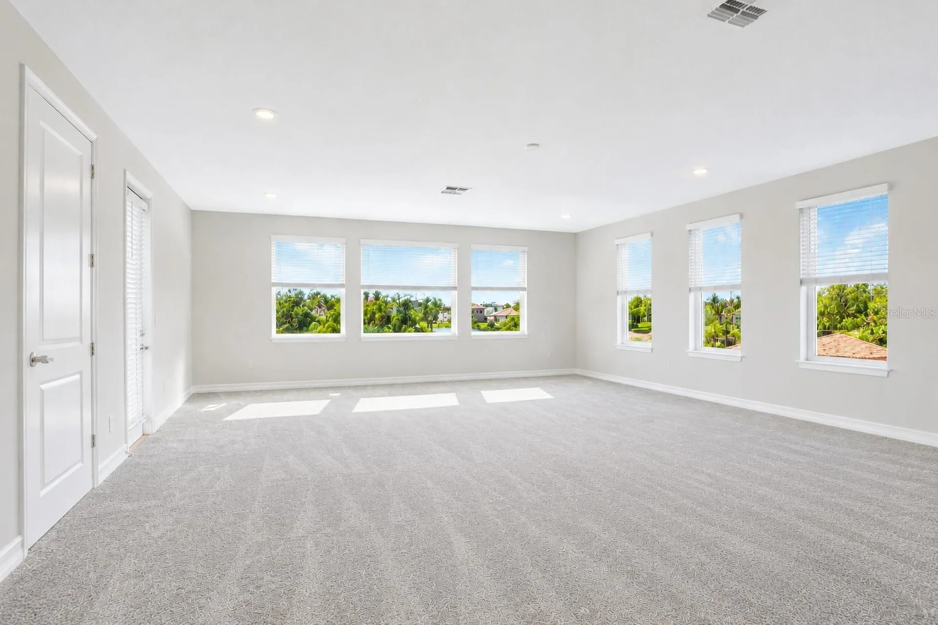 18014 Woodland View Drive Lutz FL 33548