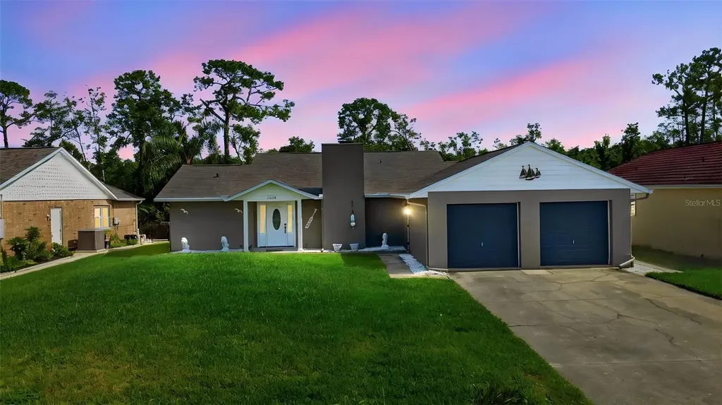 26638 E Cove Drive Tavares FL 32778
