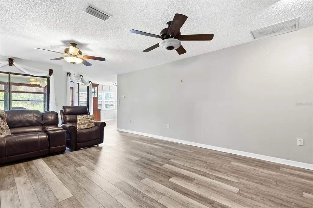 26638 E Cove Drive Tavares FL 32778