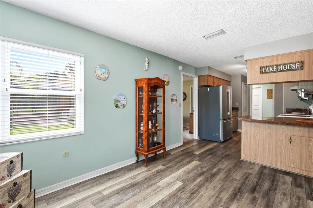 26638 E Cove Drive Tavares FL 32778
