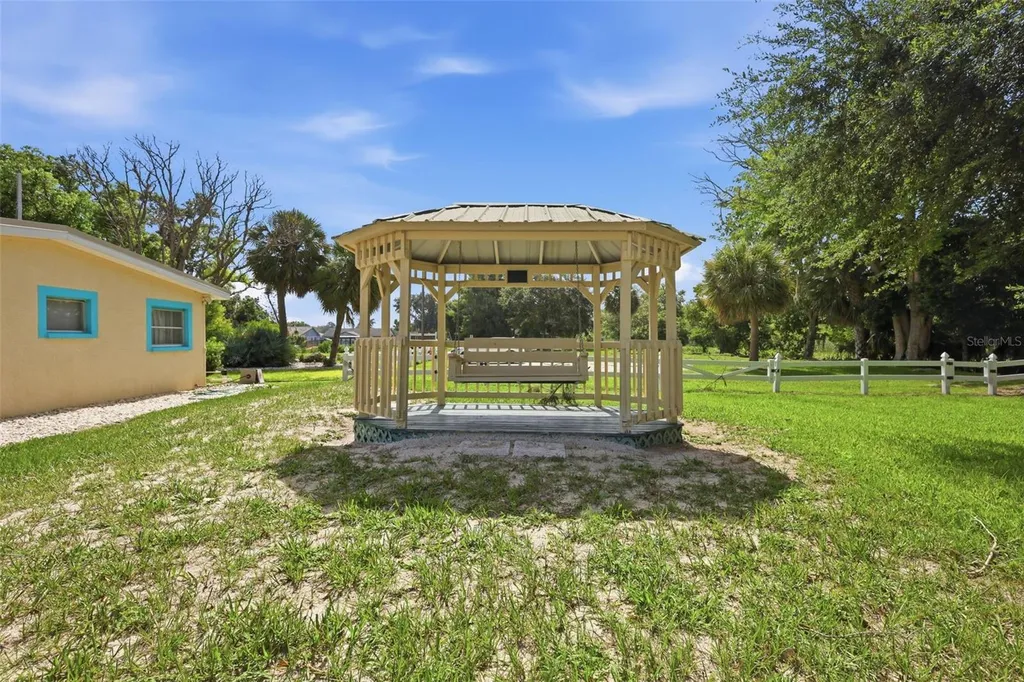 26638 E Cove Drive Tavares FL 32778