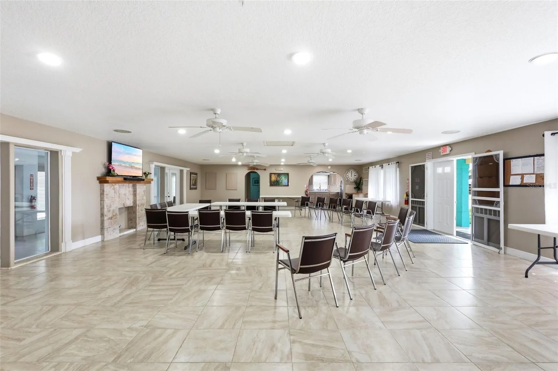 26638 E Cove Drive Tavares FL 32778