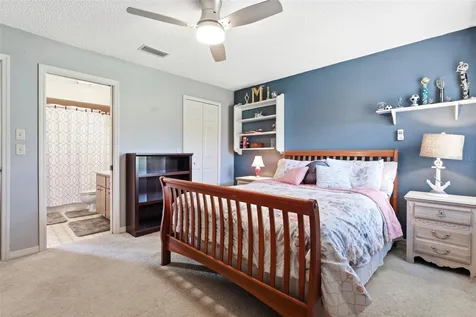 26638 E Cove Drive Tavares FL 32778