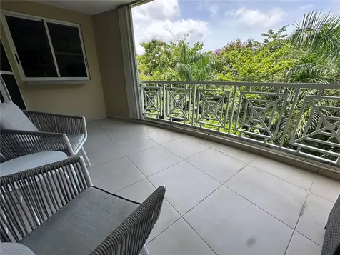 Villas De Parkville I Lopategui Guaynabo PR 00969