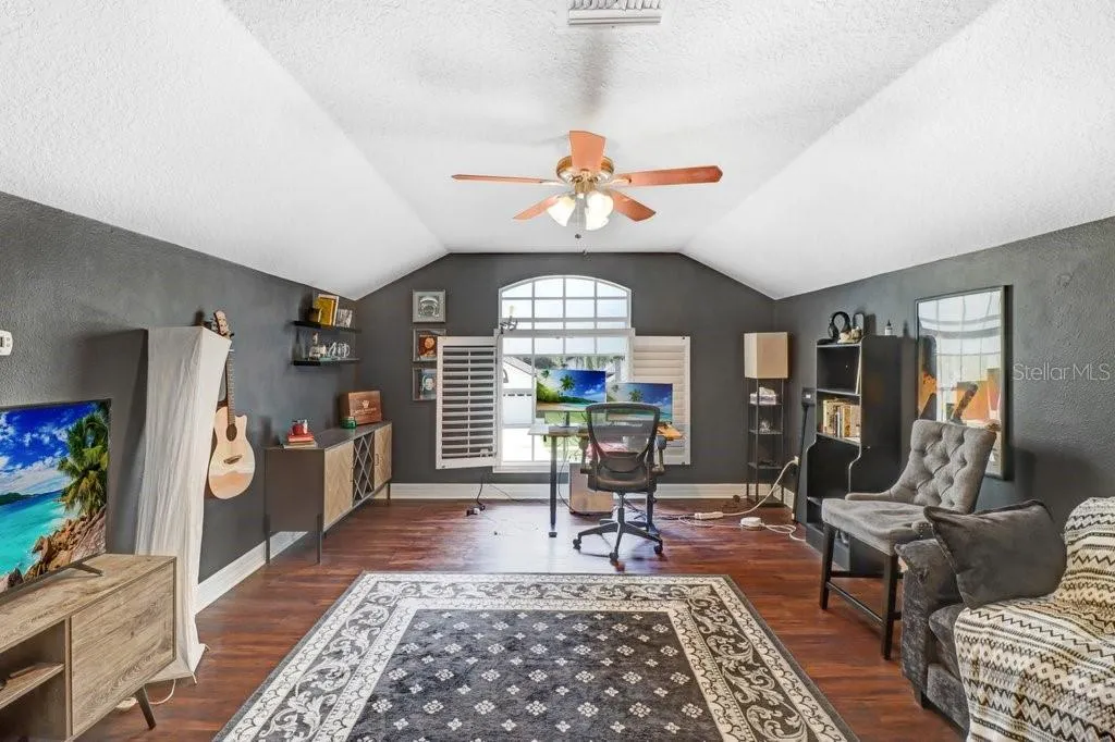 8612 Swann Ridge Court Tampa FL 33647