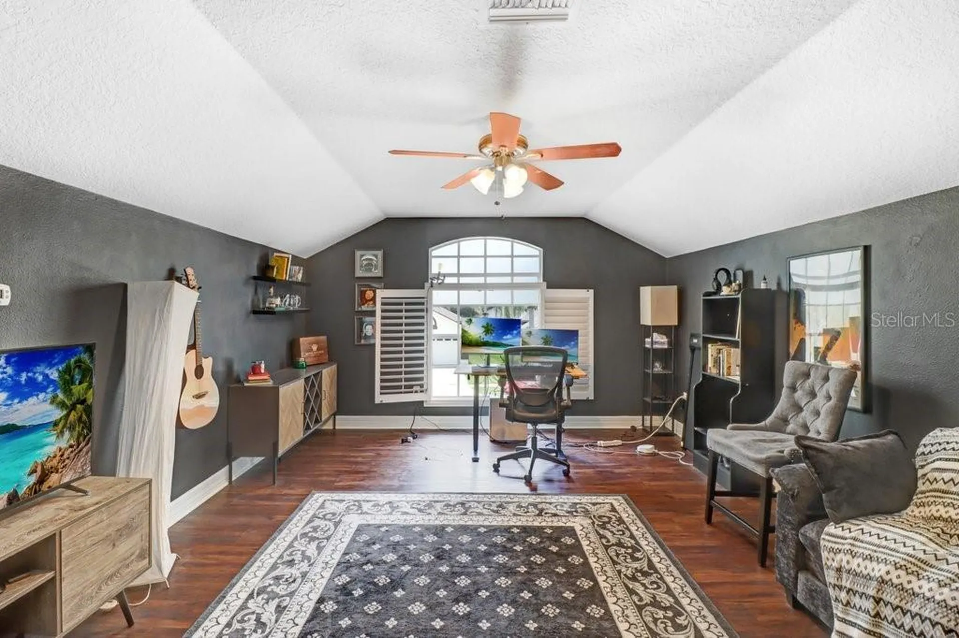 8612 Swann Ridge Court Tampa FL 33647