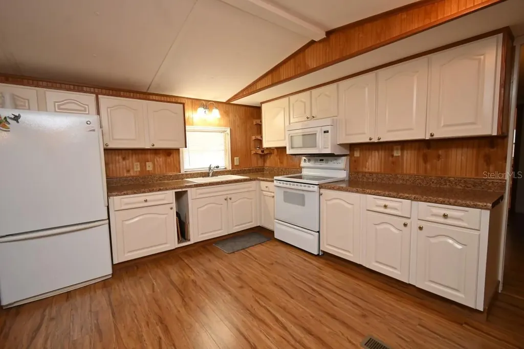 34940 Fraser Street Dade City FL 33523