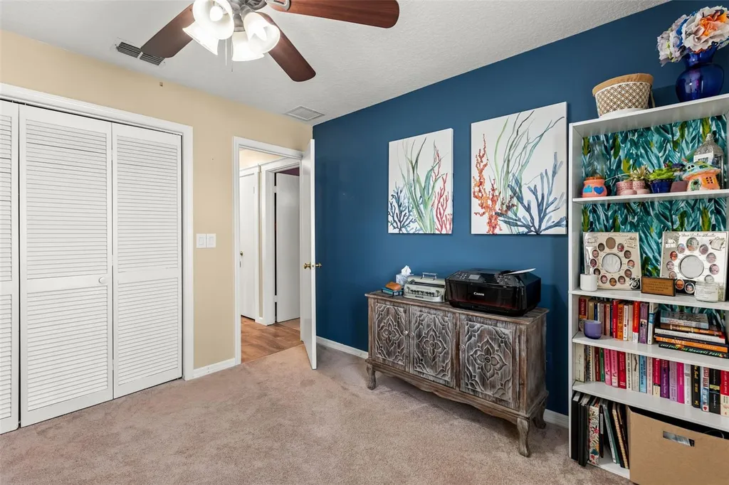 8736 Larwin Lane Orlando FL 32817