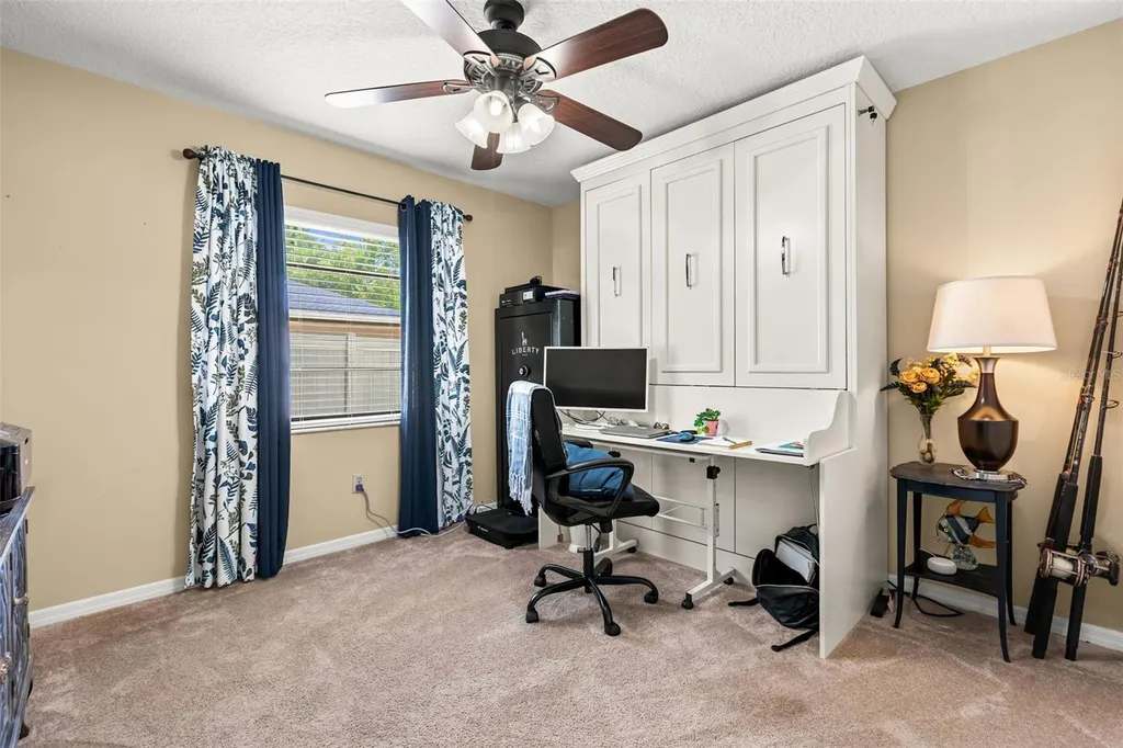 8736 Larwin Lane Orlando FL 32817