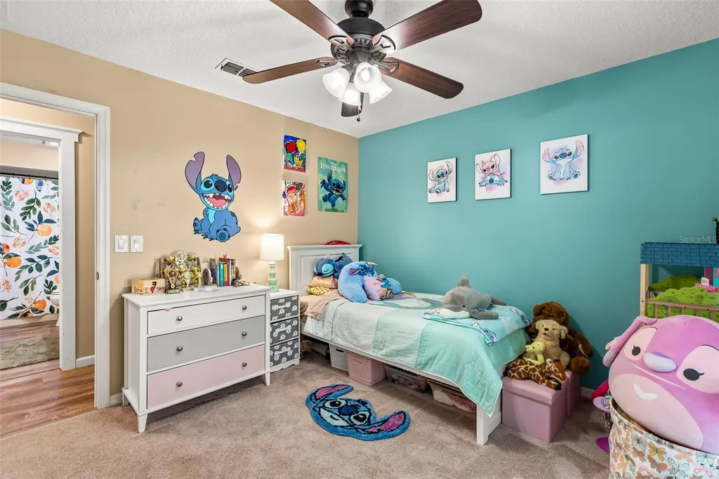 8736 Larwin Lane Orlando FL 32817