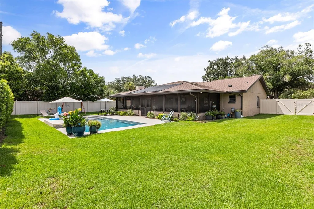 8736 Larwin Lane Orlando FL 32817