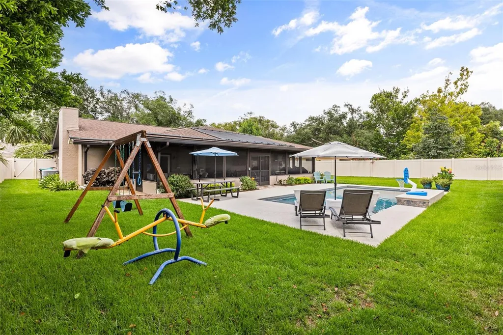8736 Larwin Lane Orlando FL 32817