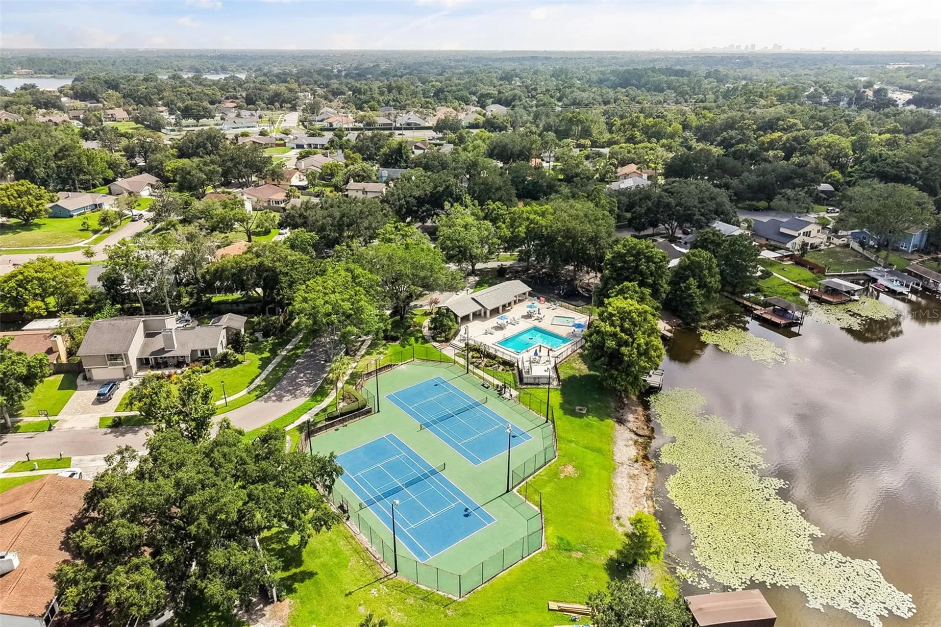 8736 Larwin Lane Orlando FL 32817