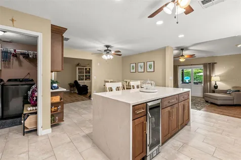 8736 Larwin Lane Orlando FL 32817